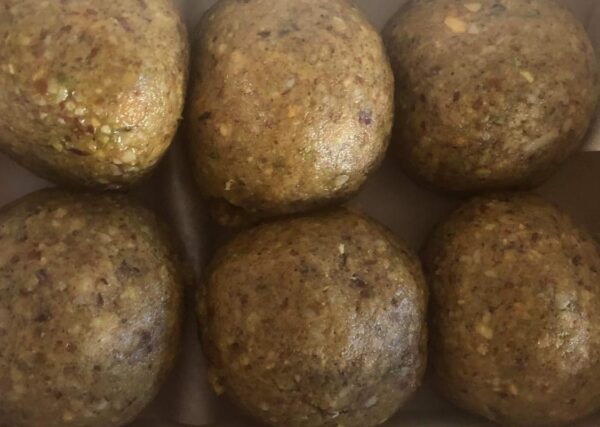Besan Laddu